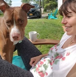 Hi I'm your posher Shana :) send me any offers!